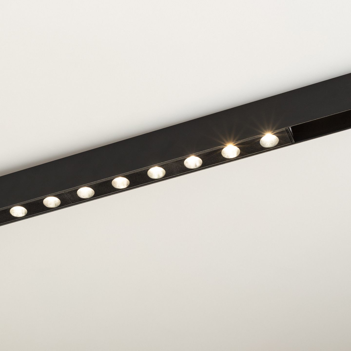 a_DL-12600-0250.jpg